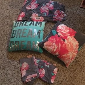 Full size bedding set